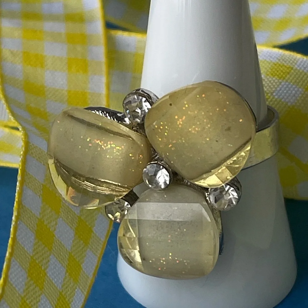 Elegant Yellow and Silver resin moonstone Ring